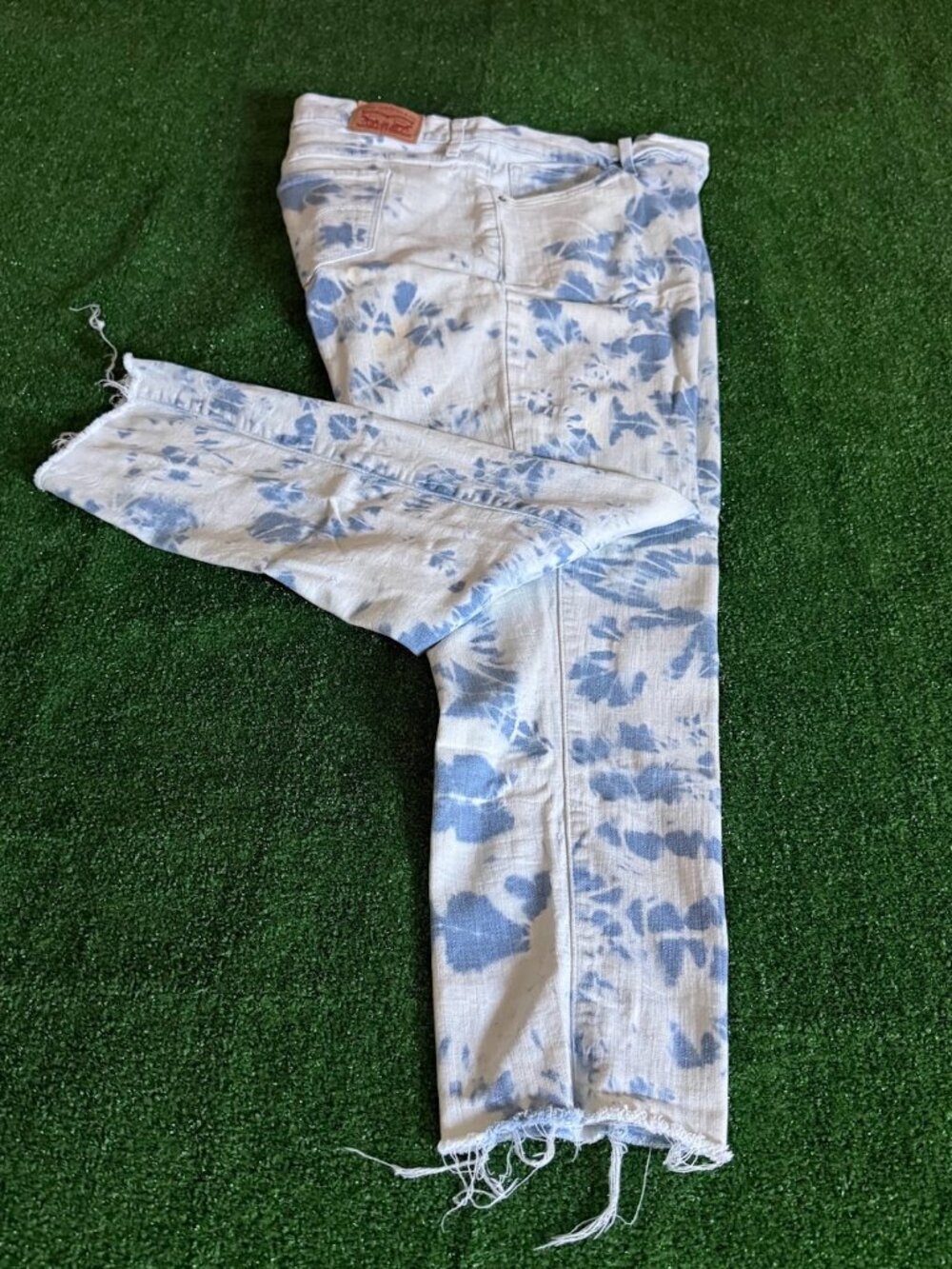 Levi's 721 High Rise Skinny Ankle Jeans Distressed Raw Hem Tie Dye Women's 16W